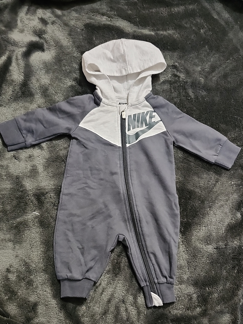 Nike Two-Tone Hooded Baby One-Piece in Gray and White